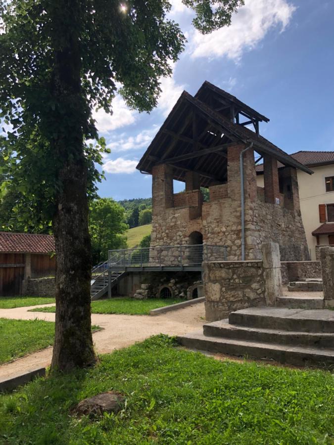 Au Pied Du Vercors Tout Est Permis La Riviere  Bagian luar foto
